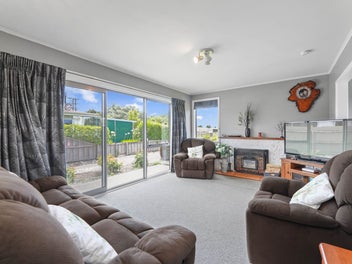 Double Glazed Home - Generous Section