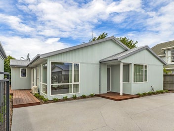 Like New in Central Lincoln