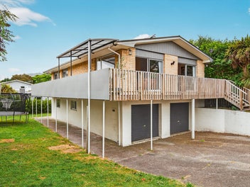 Hilltop School Zone Spacious Home