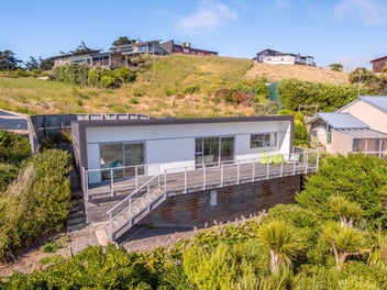 Relax and enjoy Castlepoint living