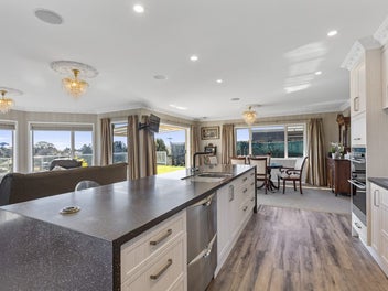 SPACE, STYLE & SMART LIVING IN HURDON