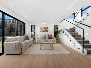 SUPERIOR & CLASSY - BRAND NEW !