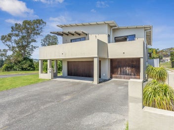 Exceptional value - vendor ready to deal!