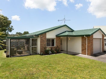 Easy Living, Smart Location