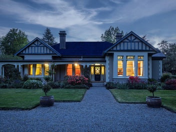 Raukapuka homestead - Gracious and elegant