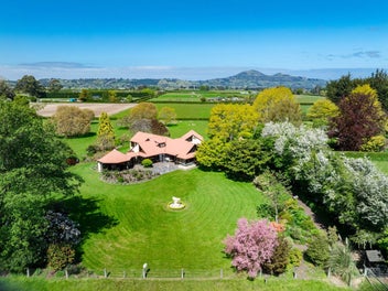 Seldomly Available North Taieri Excellence