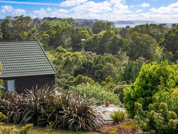 PANORAMIC COASTAL LIFESTYLE