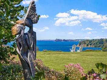 Where Ocean Views Meet Rural Tranquillity