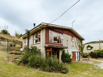 Opportunity, close to town and lake.