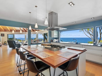 Special Home - Spectacular Location