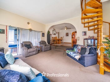 Flexible Family Home Waiting For YOU