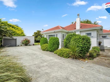 BIG LAND, HUGE POTENTIAL - HOUSE INCLUDED!