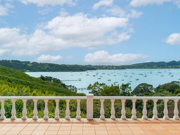 Immaculate Mid-Century Coastal Classic