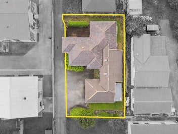 PRESENT YOUR OFFER !!! BOOK A VIEWING