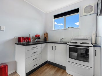 Fresh, Freehold & Ready to Move In