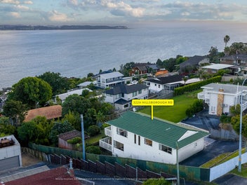 Superb Manukau Harbour views