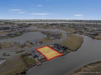 Waterfront Section at Lake Hood, Huntingdon