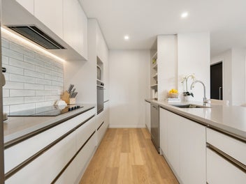 Sun, Style & Standout Value