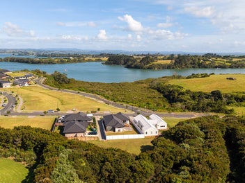 Urgent sale required – Build with a view