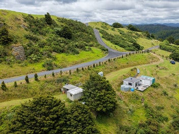 Simple Living, Stunning Sunsets