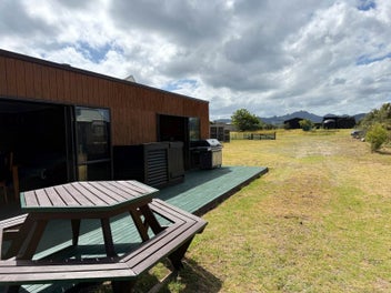 Steps to the Beach: Sought-after Convenience