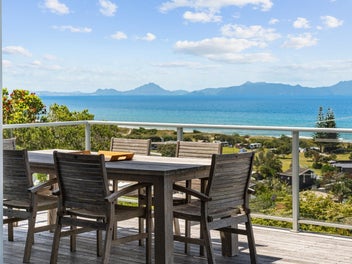 Front-Row Views Over Waipu Cove