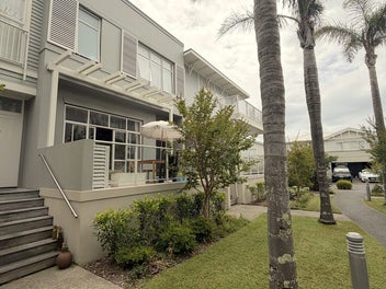 A Dream Lifestyle Awaits