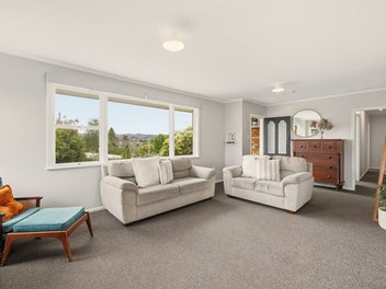 Avenues Brick - Privacy & Water Peeps