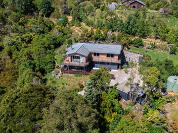 A PRIVATE RETREAT OFFERING SPACE AND SECLUSION