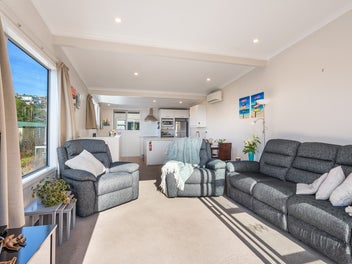 Act Now - Vendor Motivated and Ready to Move