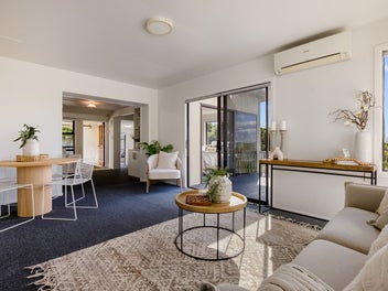 Beach Bach – Live, Let, Holiday