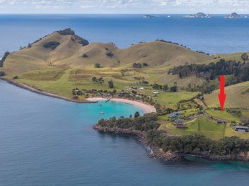 Off The Grid 4872m² Section Slipper Island