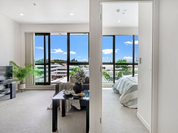 Furnished Lock & Leave Or $550pw Investment