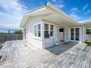 A sunny starter - Vendor says present all OFFERS!!