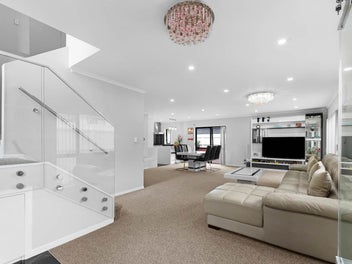 1,2,3 SMILE and ACTION!