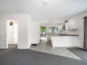 Must Sell - Vacant 3-Bedroom Starter or Investment