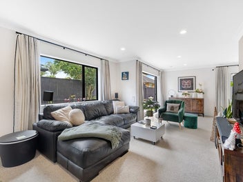 Vendors Next Chapter, Top School Zone