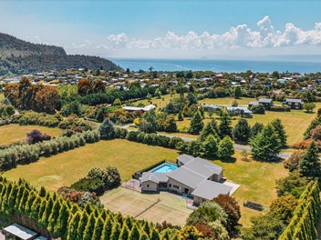 Designed for Togetherness, Built to Relax