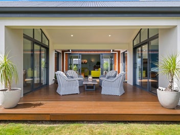 Space, Style And Solar Smart Living