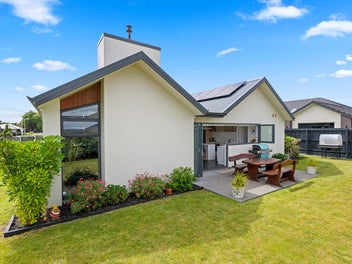 Style, Space And Solar Smart