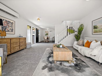 Prime Spot in Popular Complex