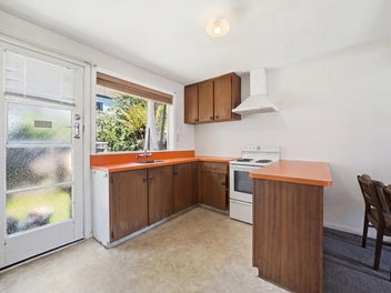 A Honey for the Money