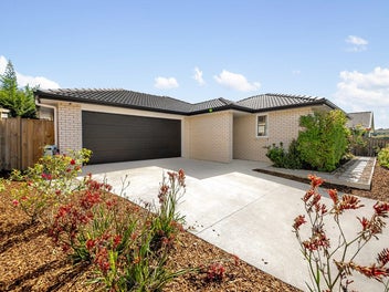 The Ultimate Modern Family Home-Must Sell!