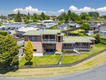 The Ultimate Family Home or Lakeside Bach!