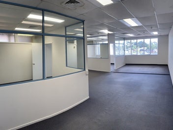 Image 1 of 7