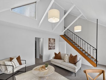 In the Zone - Low Maintenance Gem