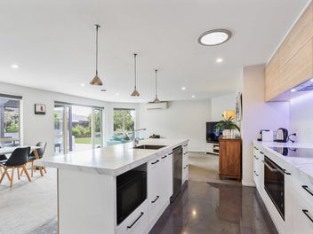 Fabulous Family Home In Great Location