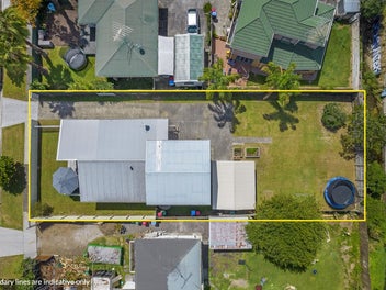 Auction this Wednesday at 12pm