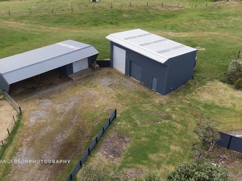 Private Rural Living with Space