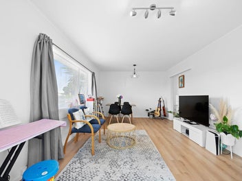 Brick & Tile Gem-Convenient location!